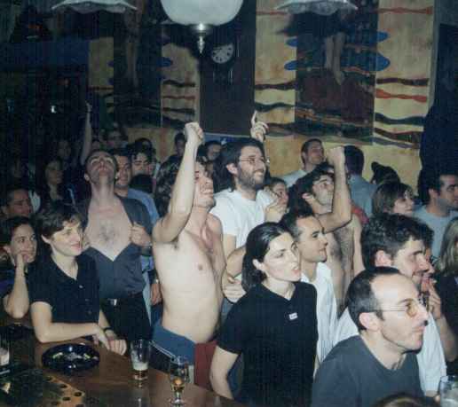 bersuit_publico.jpg (23324 bytes)